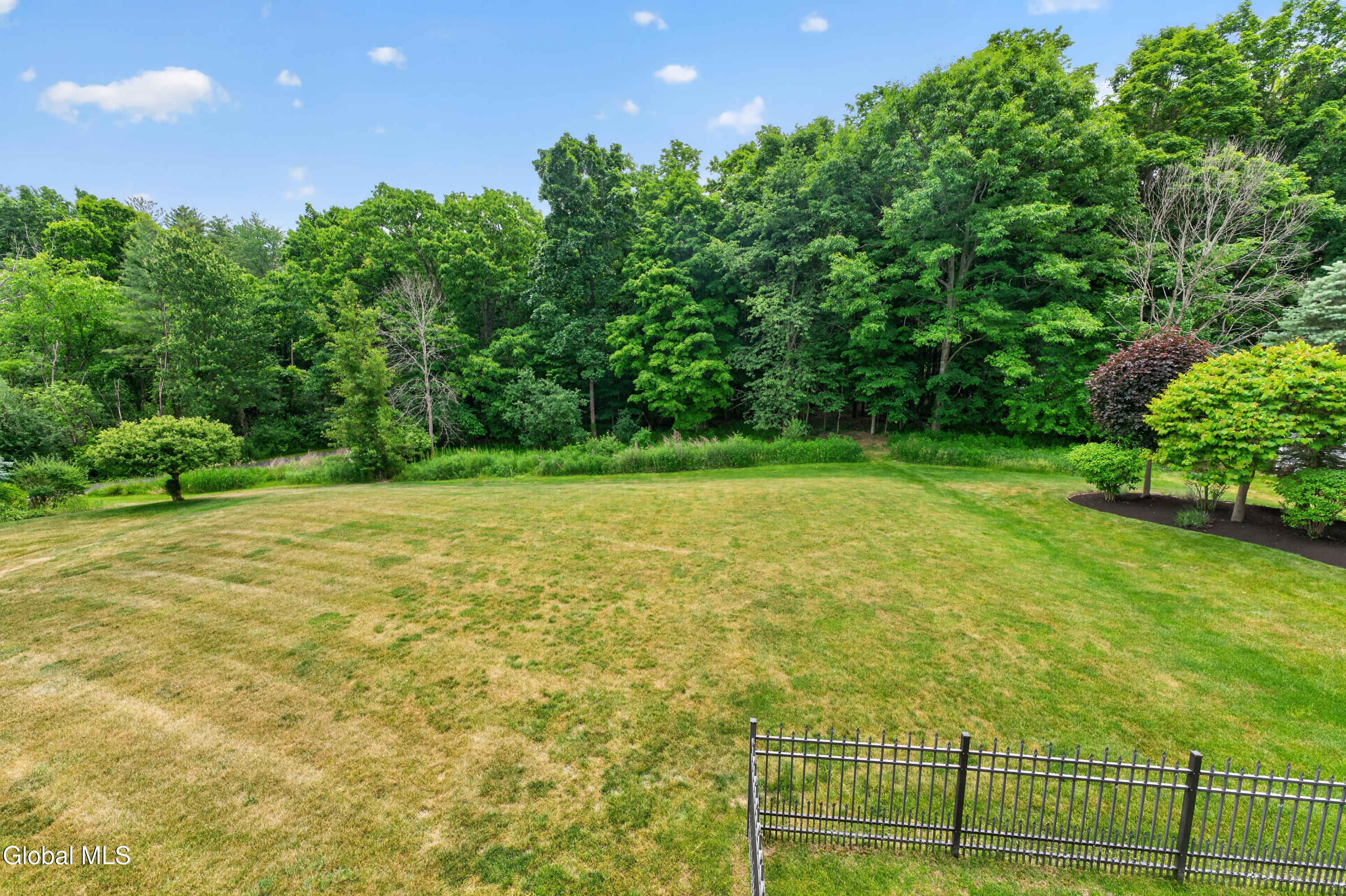 19 Addison Way Rexford NY 12148