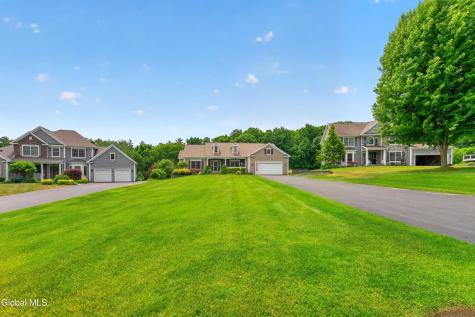 19 Addison Way Rexford NY 12148
