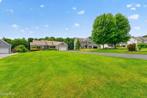 19 Addison Way Rexford NY 12148