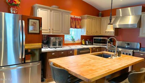 136 Jefferson Street Saratoga Springs NY 12866