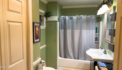 136 Jefferson Street Saratoga Springs NY 12866
