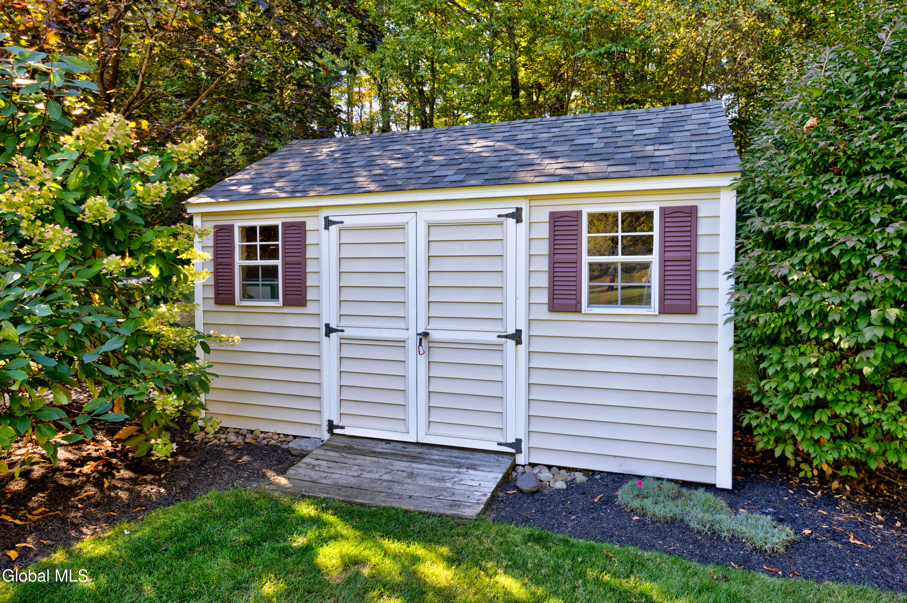 14 Little Drive Malta NY 12020