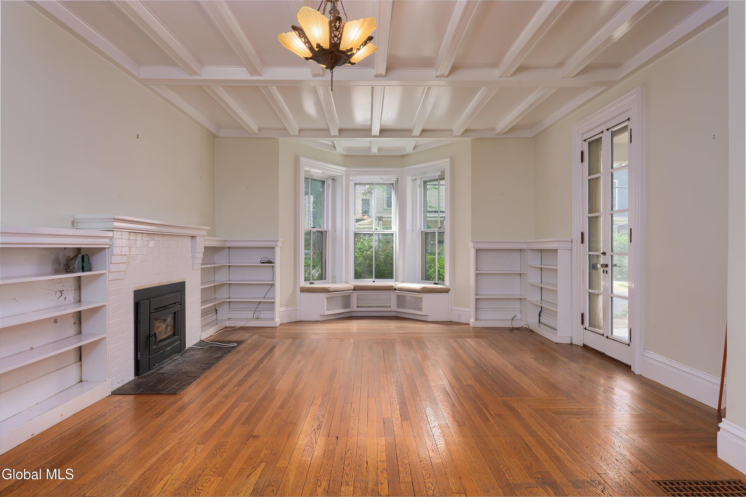 157 Spring Street Saratoga Springs NY 12866