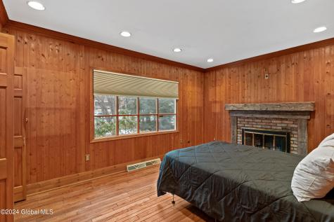 660 N Broadway Saratoga Springs NY 12866