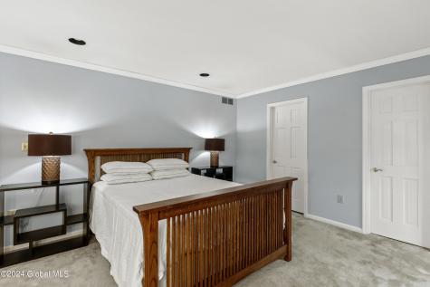 660 N Broadway Saratoga Springs NY 12866