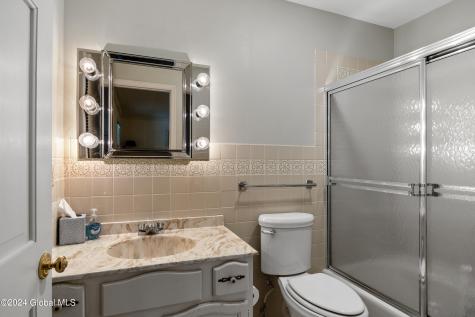 660 N Broadway Saratoga Springs NY 12866