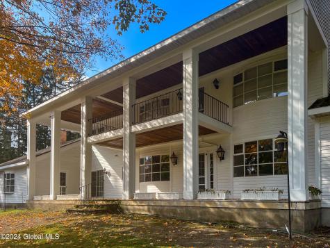 660 N Broadway Saratoga Springs NY 12866