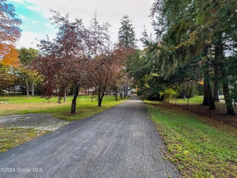 660 N Broadway Saratoga Springs NY 12866