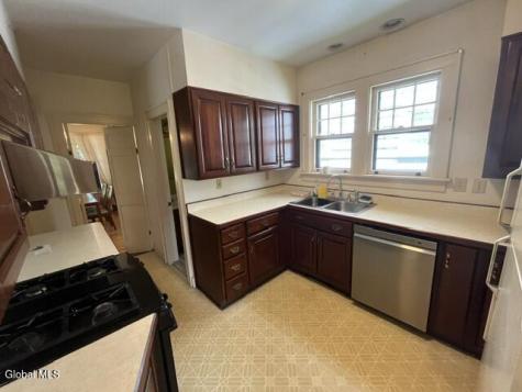 21 Hawthorne Avenue Albany NY 12203