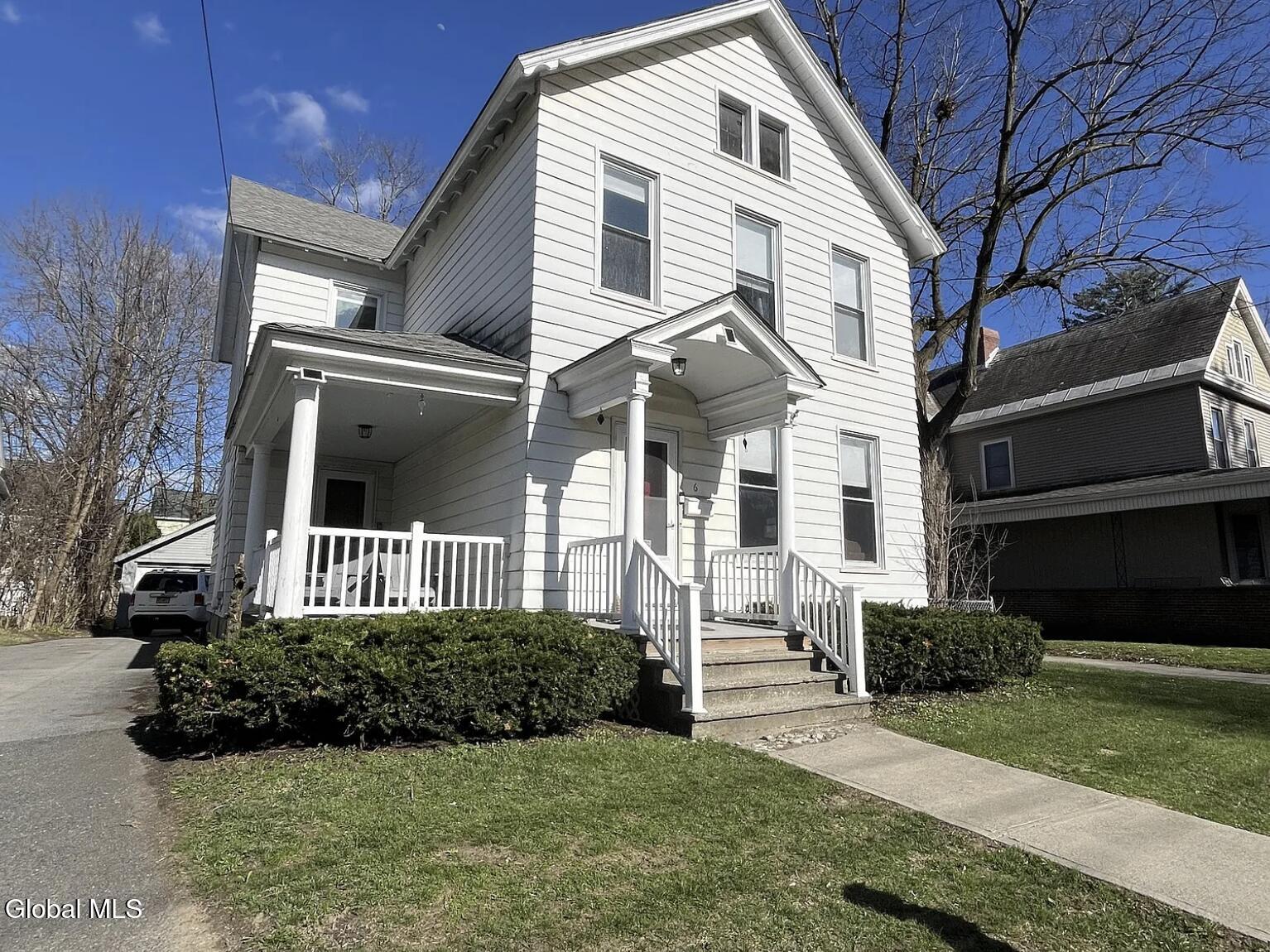 6 S Lake Avenue Troy NY 12180