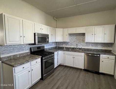 6 S Lake Avenue Troy NY 12180