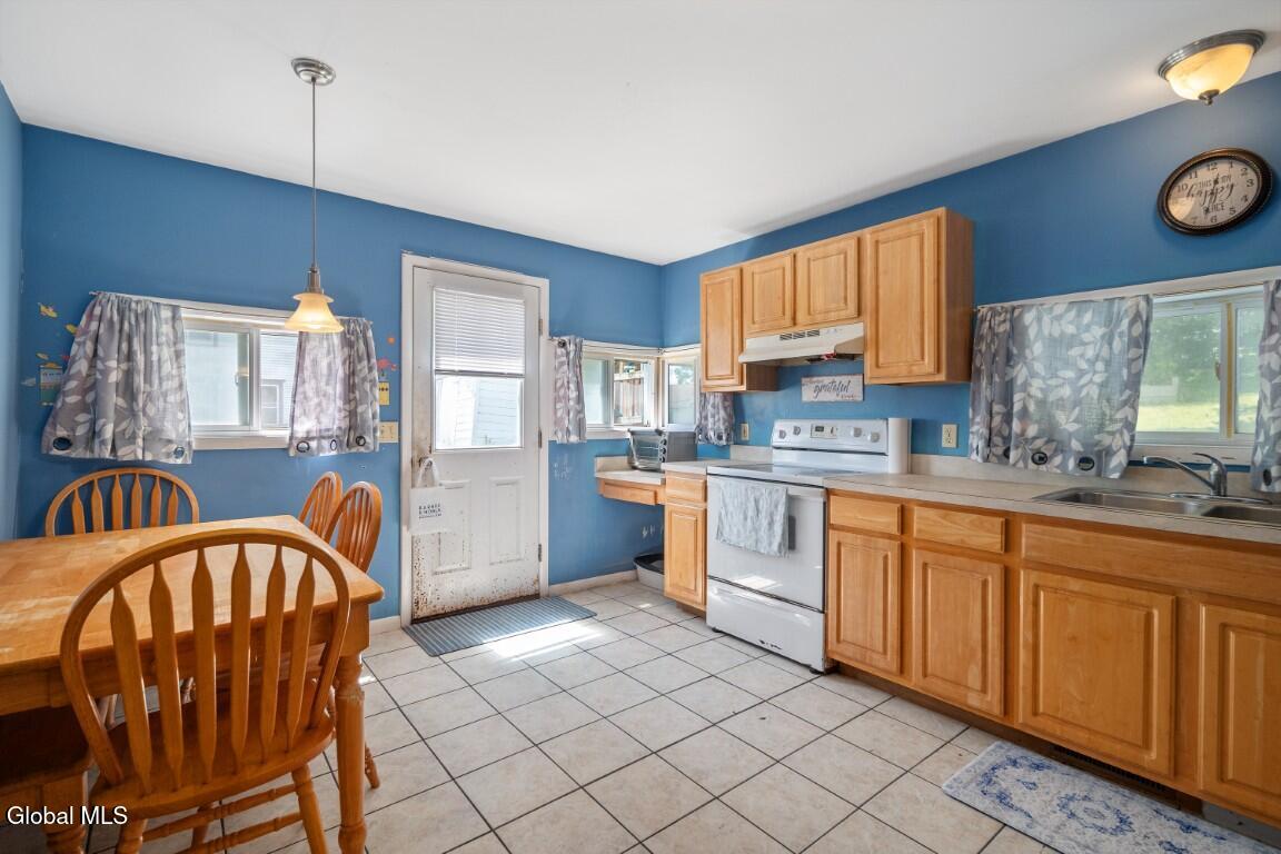 23 Western Avenue Ravena NY 12143