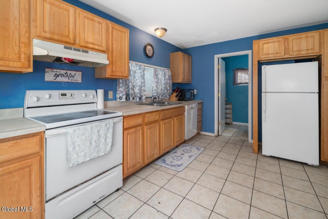 23 Western Avenue Ravena NY 12143