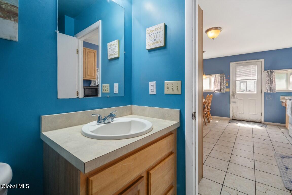 23 Western Avenue Ravena NY 12143