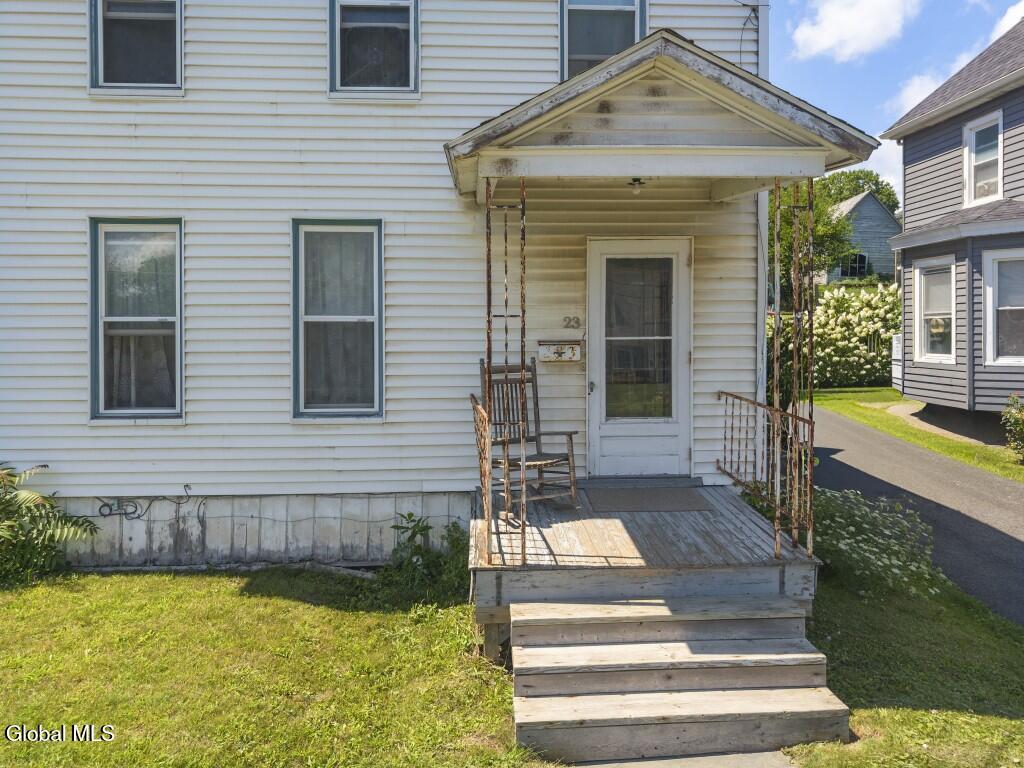23 Western Avenue Ravena NY 12143