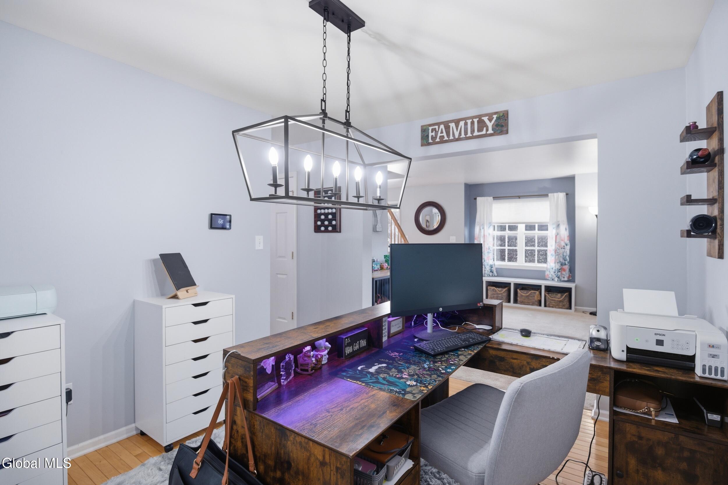208 Springdale Way Schenectady NY 12306
