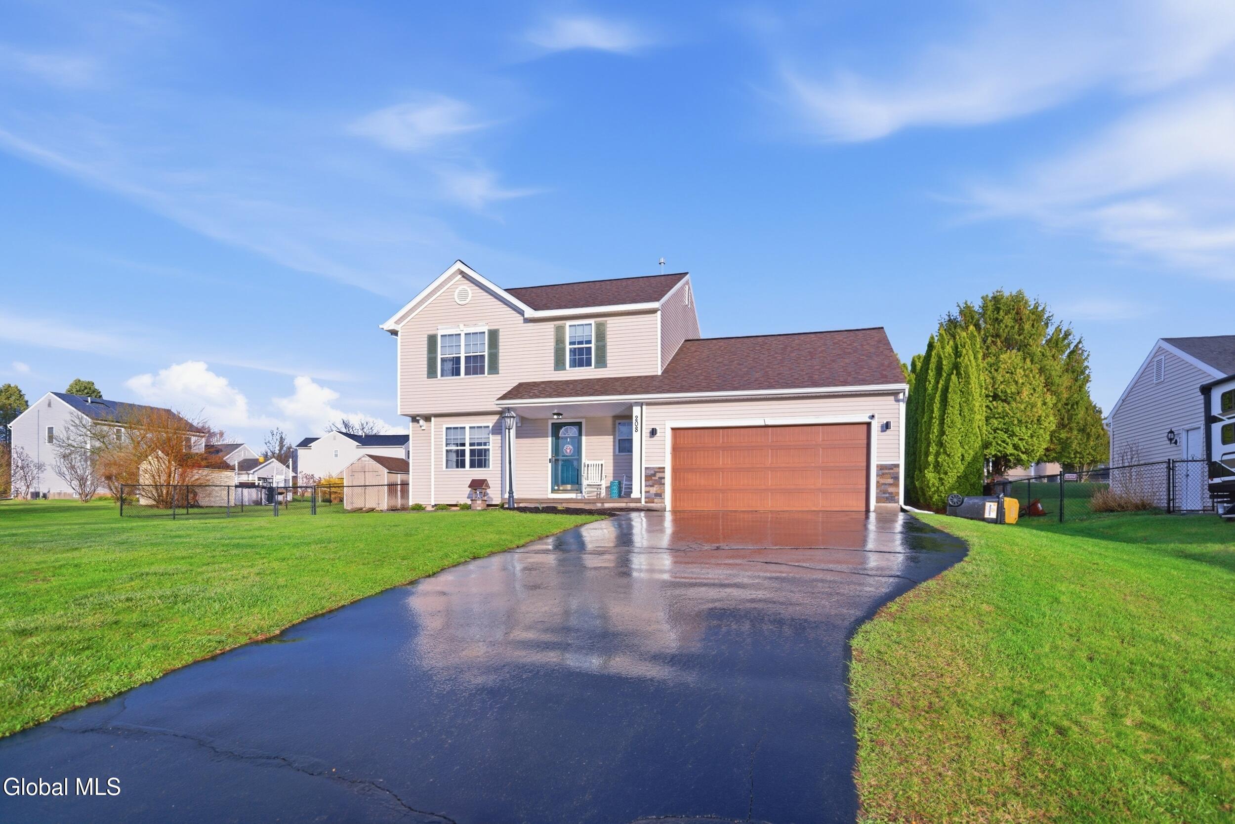 208 Springdale Way Schenectady NY 12306