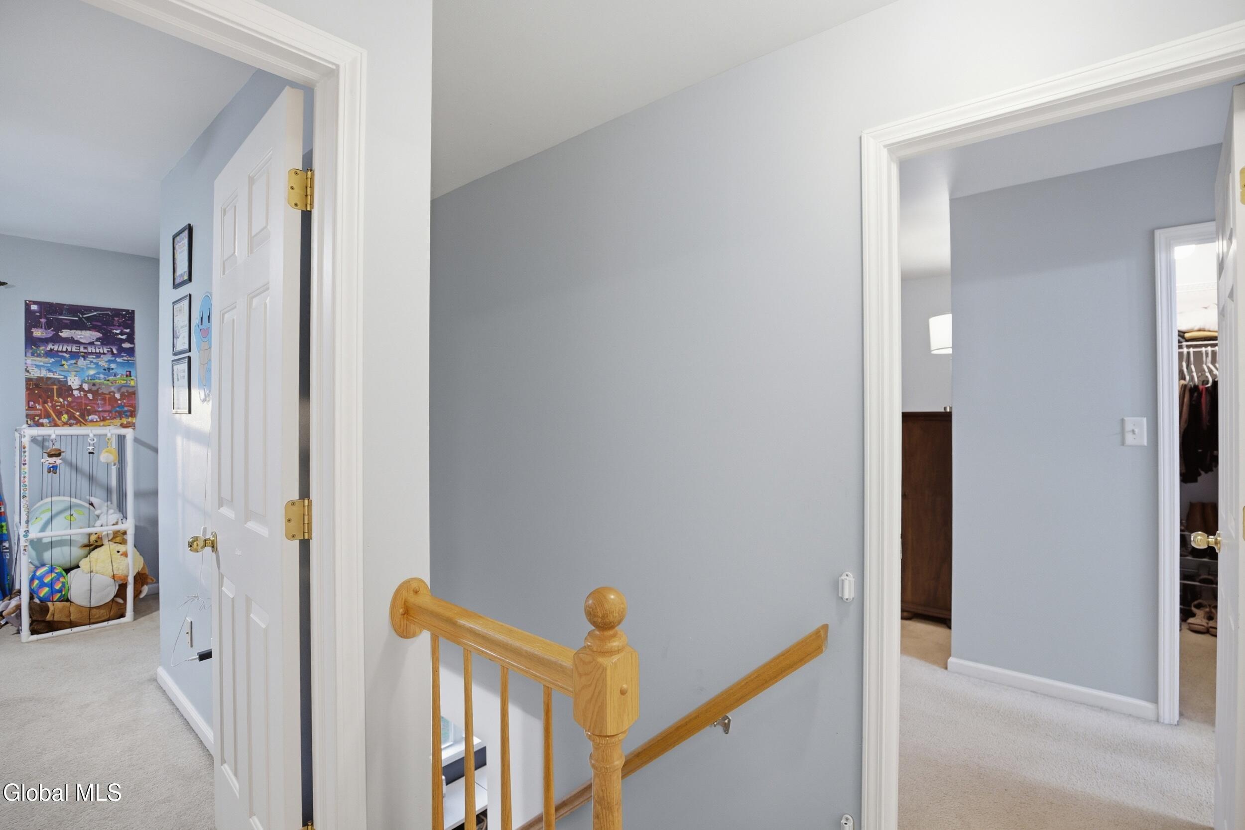 208 Springdale Way Schenectady NY 12306