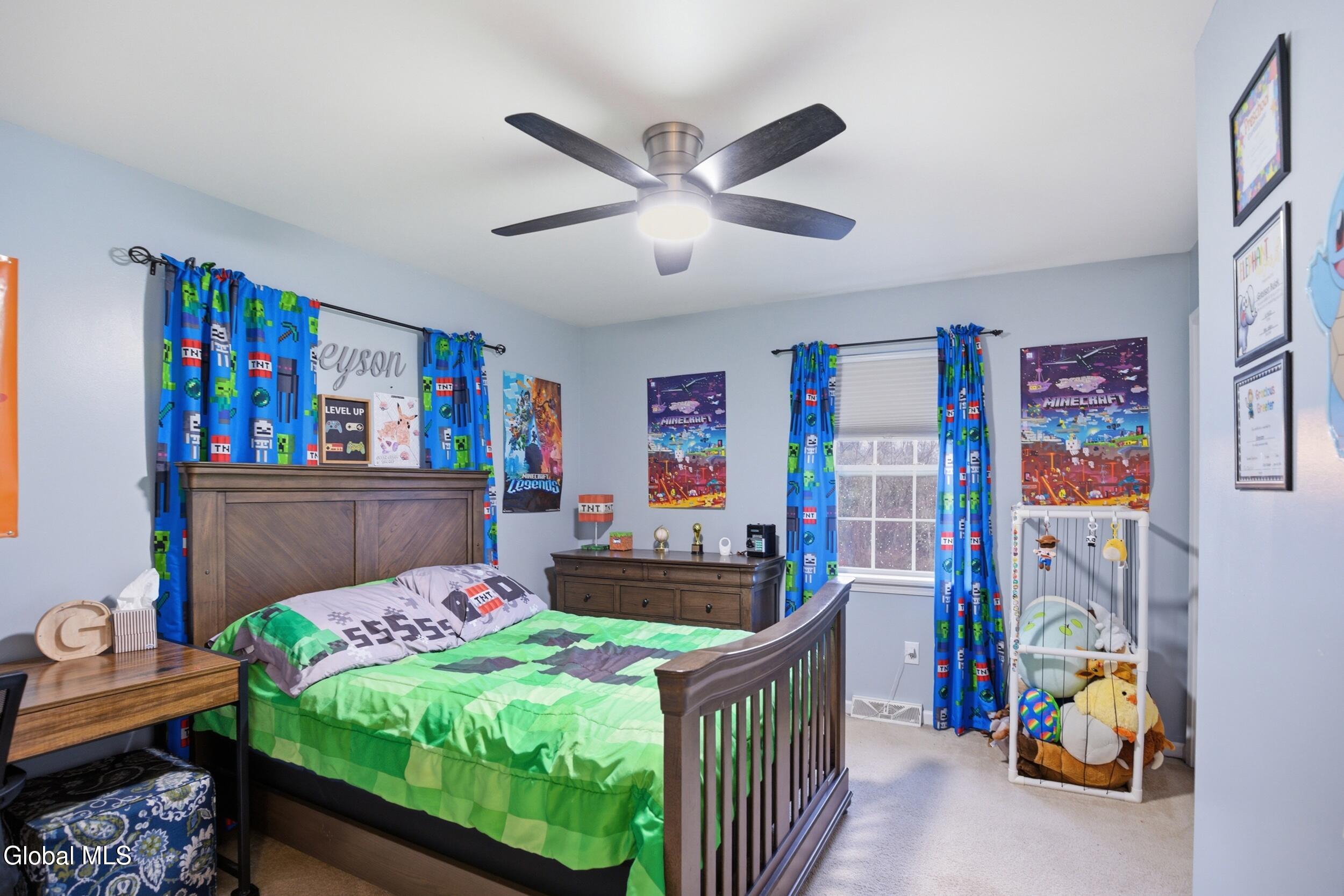 208 Springdale Way Schenectady NY 12306