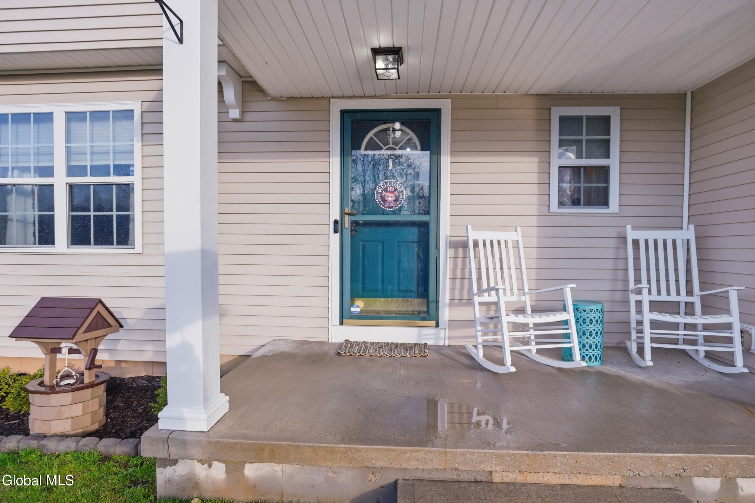 208 Springdale Way Schenectady NY 12306