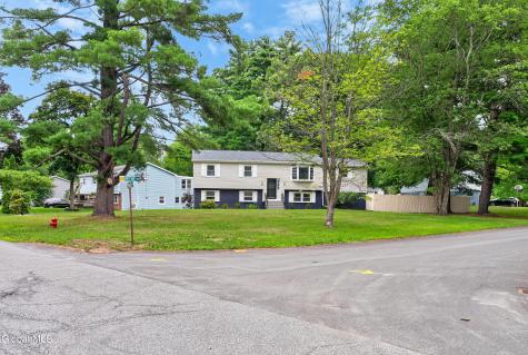 47 Parkwood Drive Clifton Park NY 12065