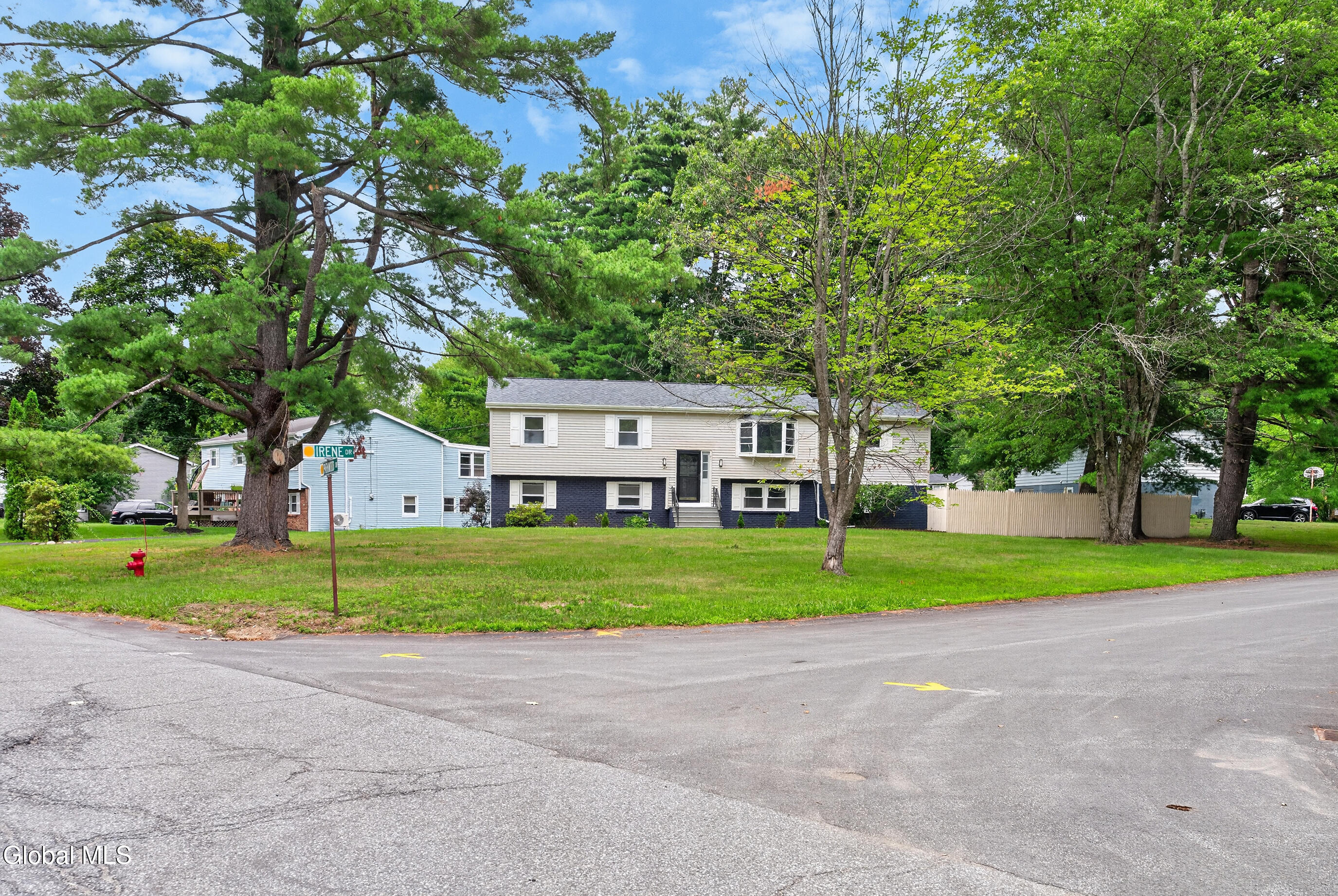 47 Parkwood Drive Clifton Park NY 12065