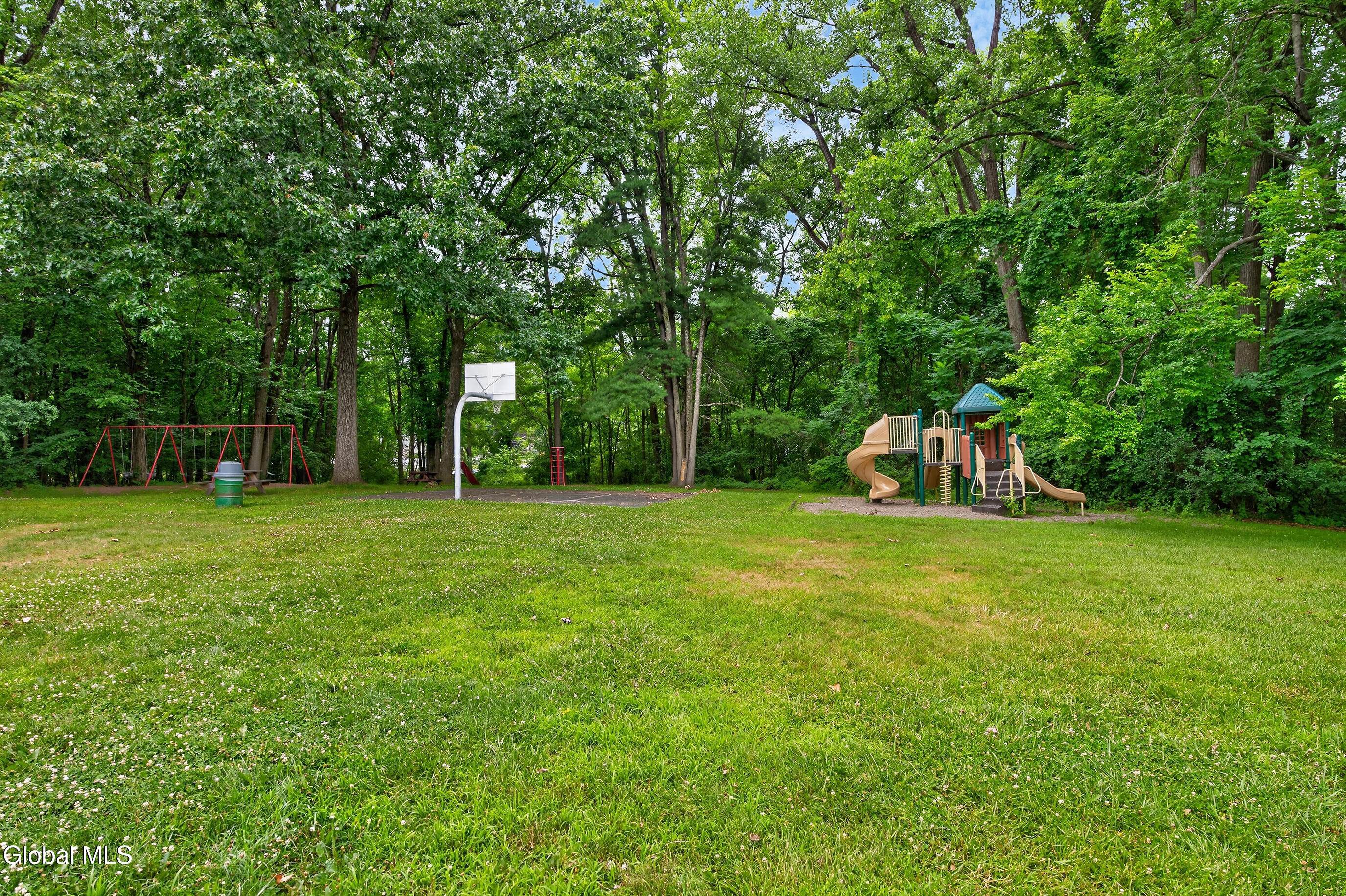 47 Parkwood Drive Clifton Park NY 12065