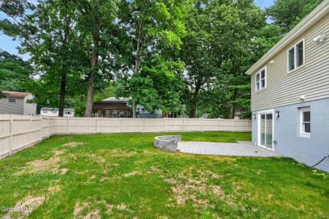 47 Parkwood Drive Clifton Park NY 12065