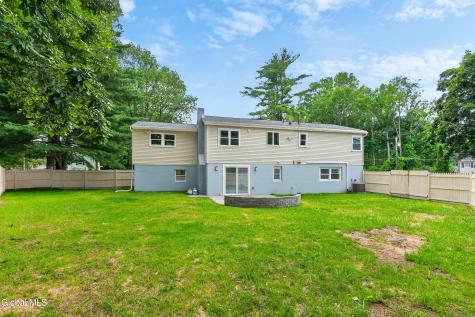 47 Parkwood Drive Clifton Park NY 12065