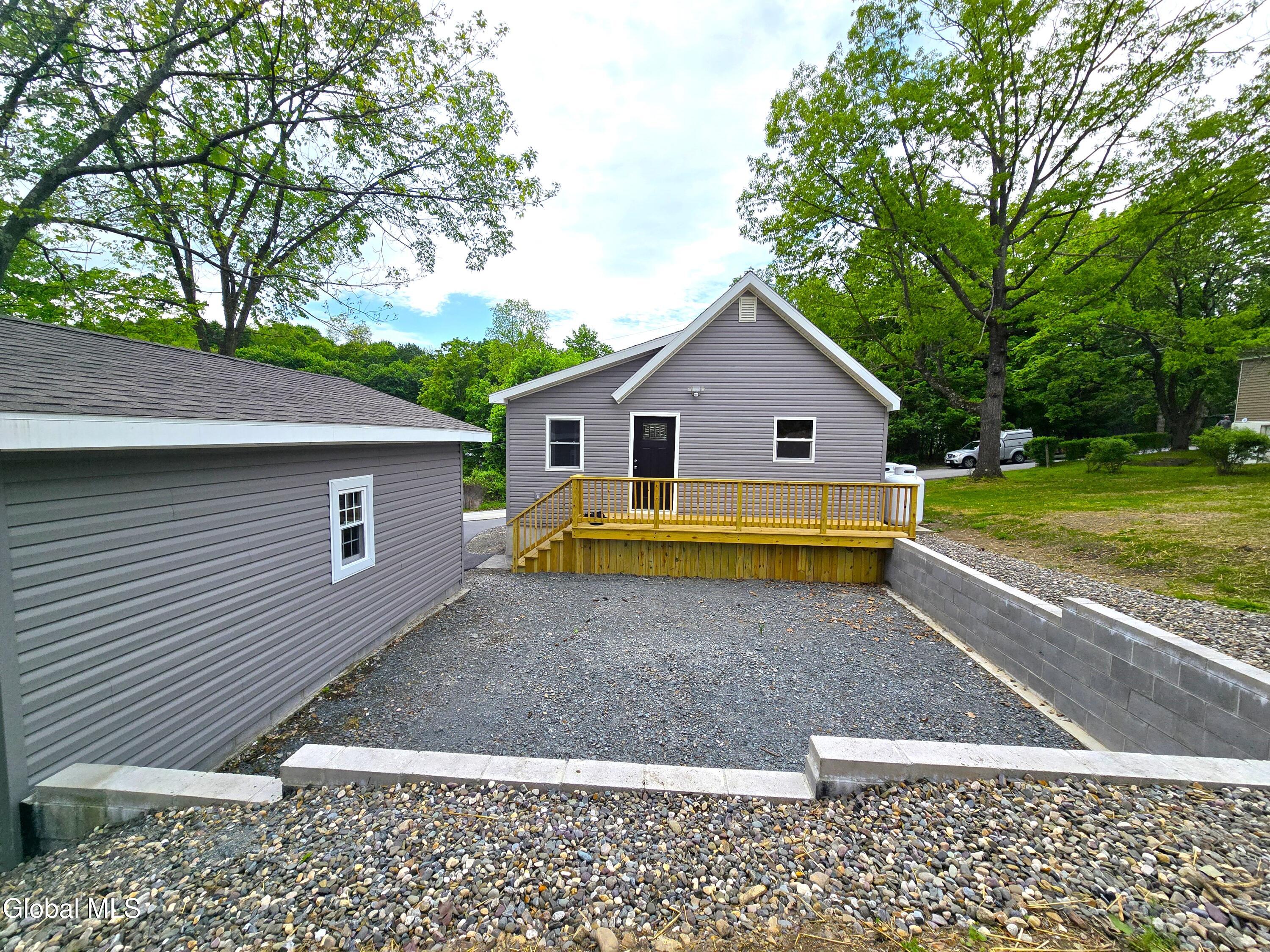 20 Franklin Avenue Wynantskill NY 12198
