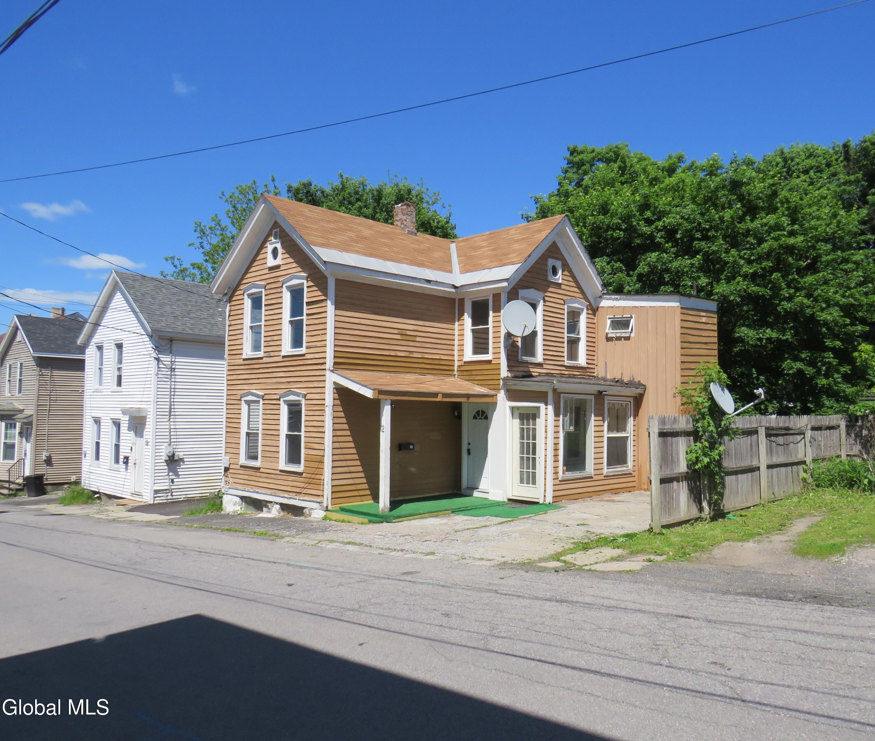 12 Glebe Street Johnstown NY 12095
