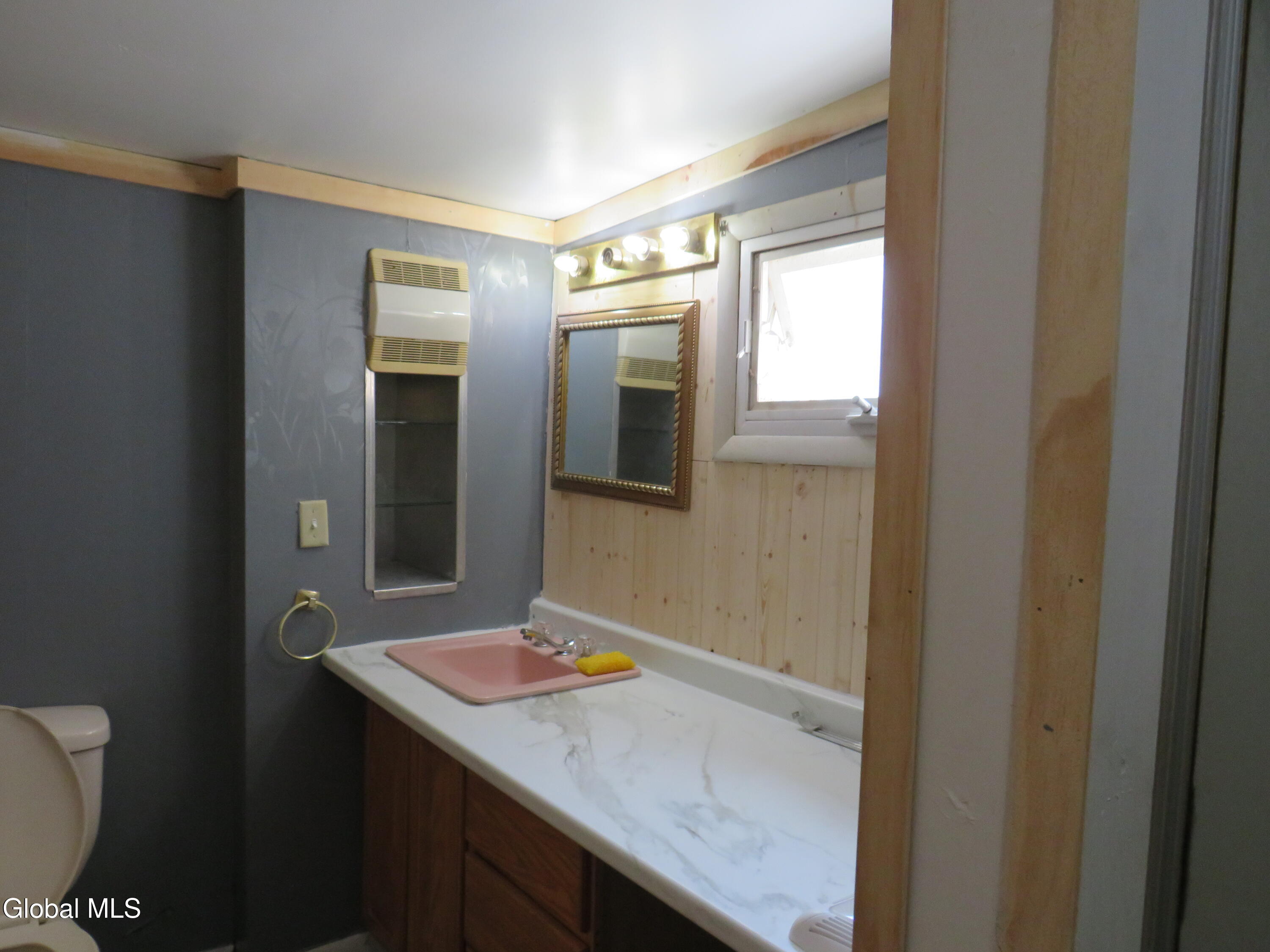 12 Glebe Street Johnstown NY 12095