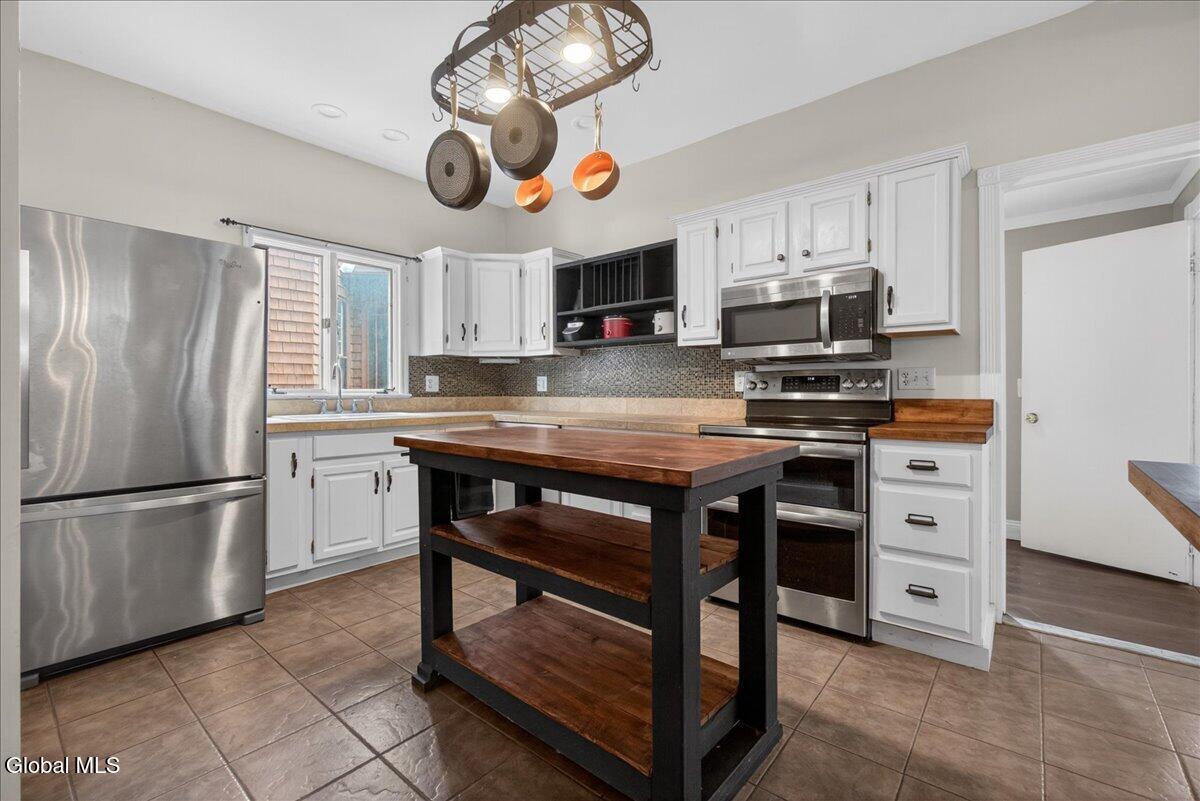 1110 Waverly Place Schenectady NY 12308