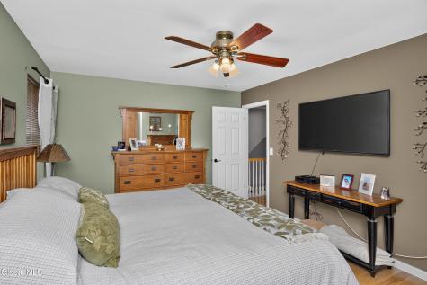 16 Francis Drive Wynantskill NY 12198