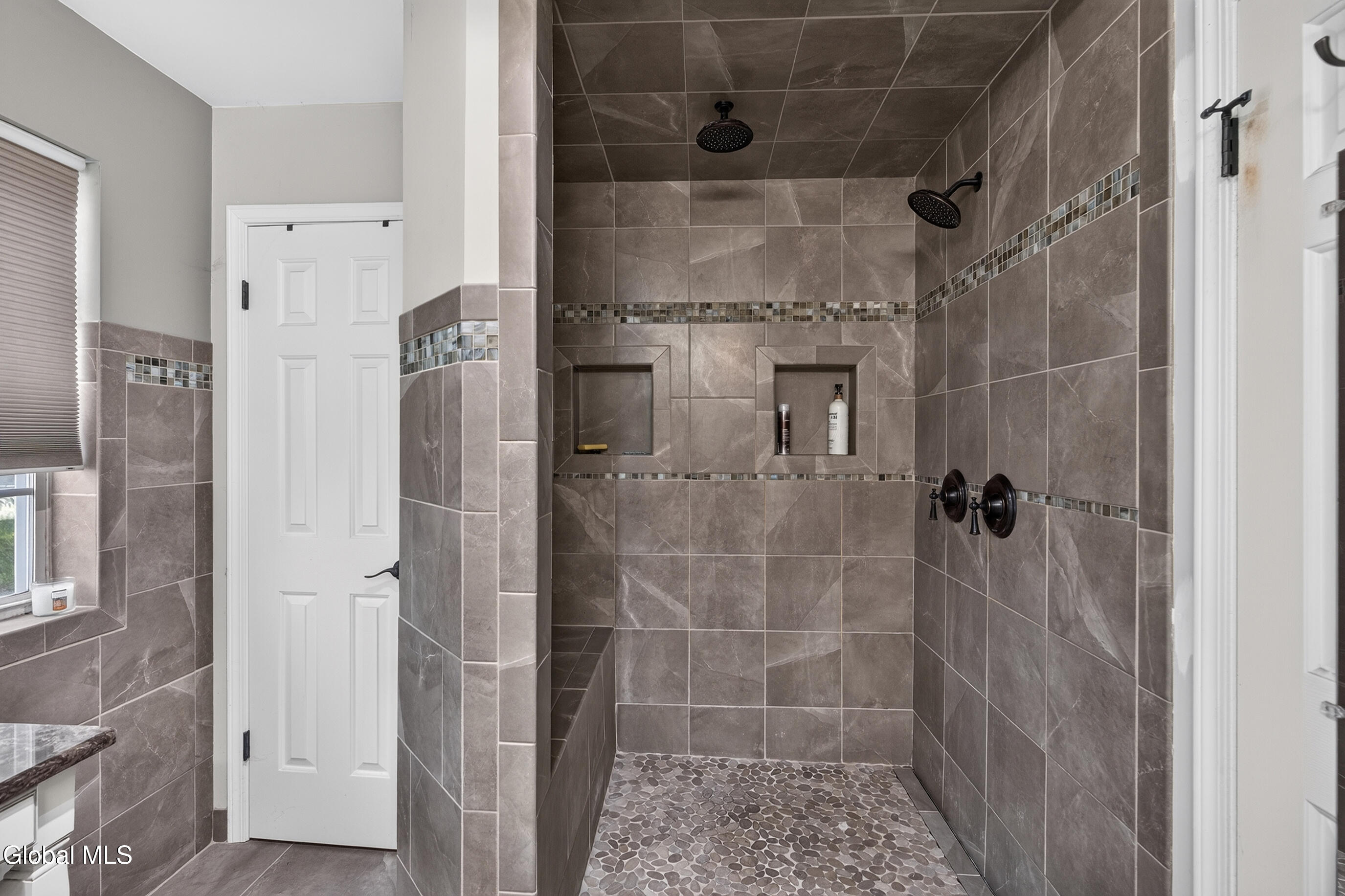 16 Francis Drive Wynantskill NY 12198