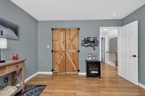 16 Francis Drive Wynantskill NY 12198