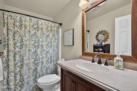16 Francis Drive Wynantskill NY 12198