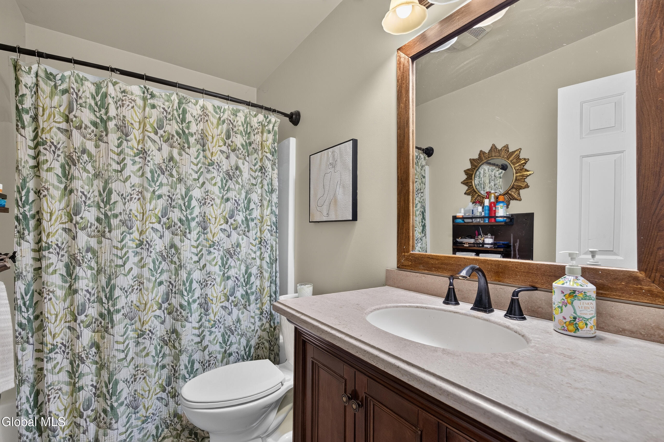 16 Francis Drive Wynantskill NY 12198
