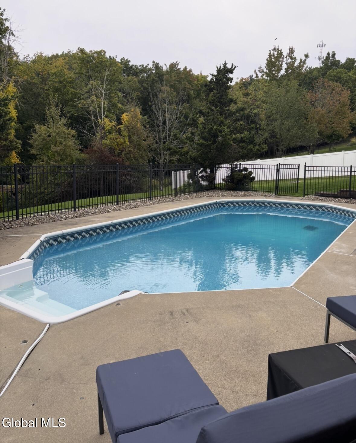 16 Francis Drive Wynantskill NY 12198