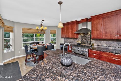 16 Francis Drive Wynantskill NY 12198