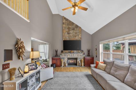 16 Francis Drive Wynantskill NY 12198