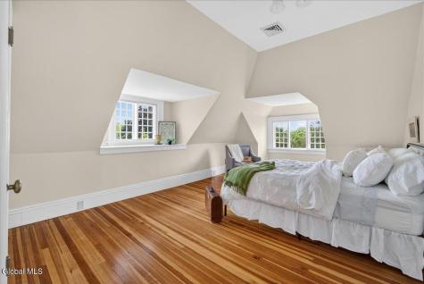 720 N Broadway Saratoga Springs NY 12866