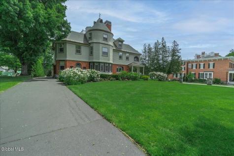 720 N Broadway Saratoga Springs NY 12866