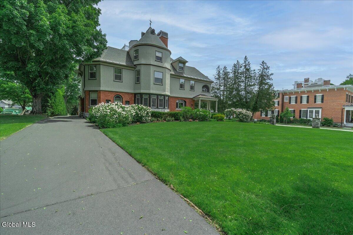 720 N Broadway Saratoga Springs NY 12866