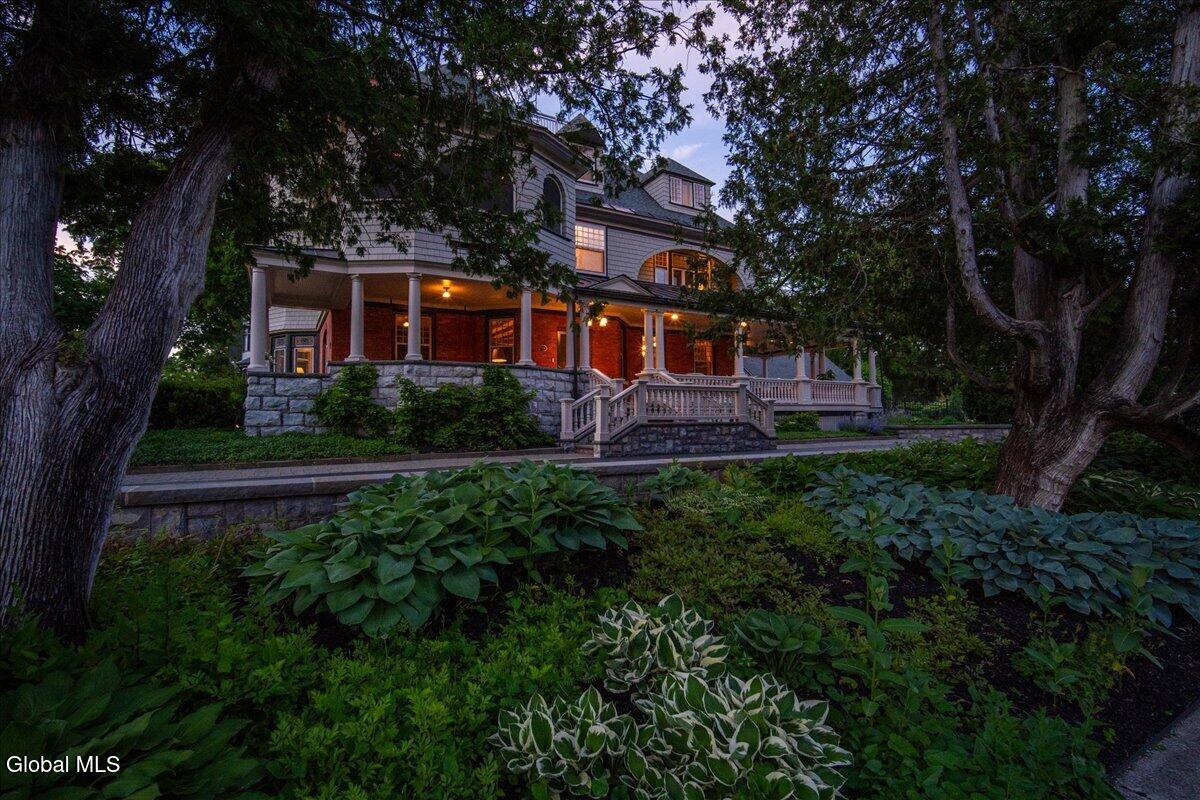 720 N Broadway Saratoga Springs NY 12866