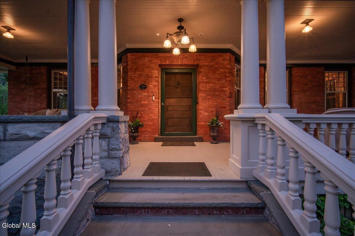 720 N Broadway Saratoga Springs NY 12866