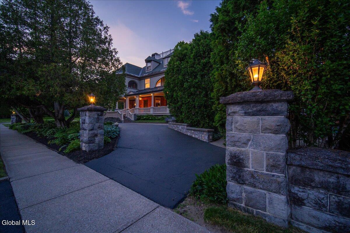 720 N Broadway Saratoga Springs NY 12866