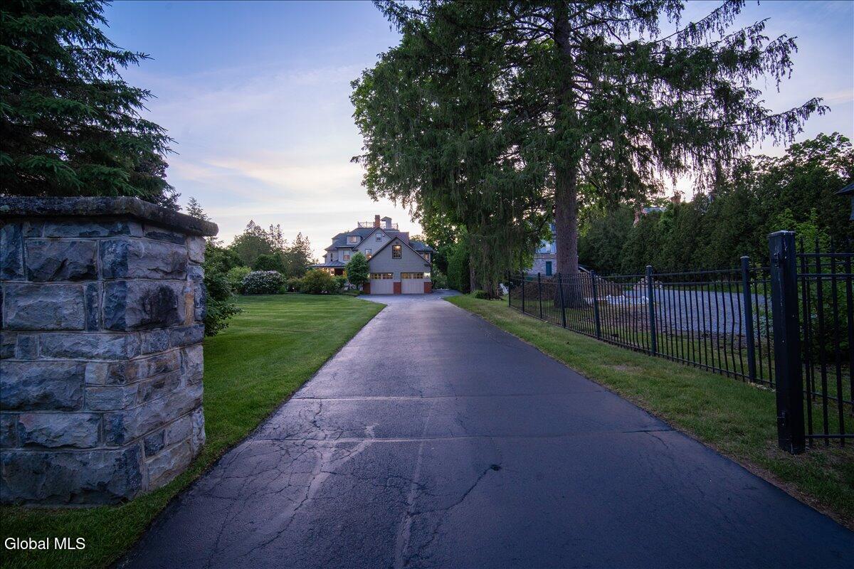 720 N Broadway Saratoga Springs NY 12866