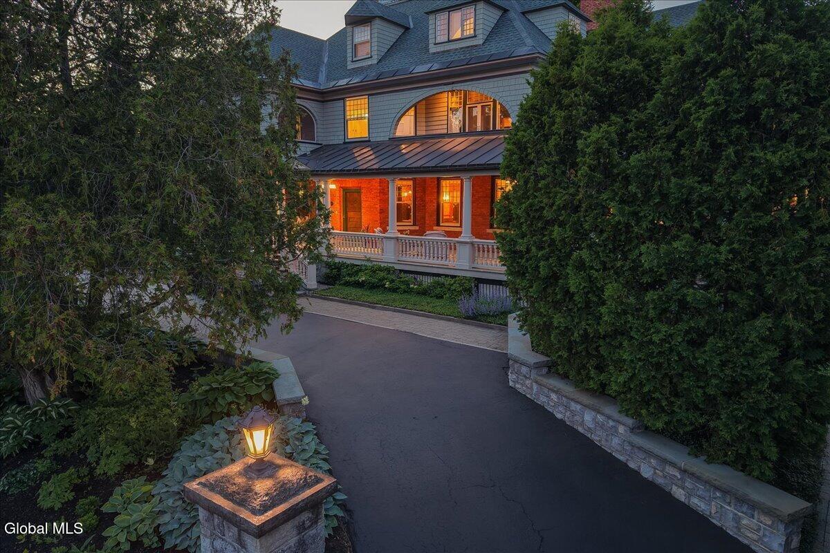 720 N Broadway Saratoga Springs NY 12866