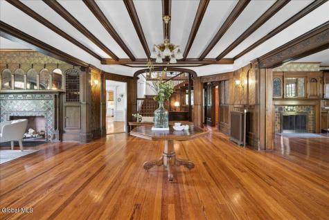 720 N Broadway Saratoga Springs NY 12866